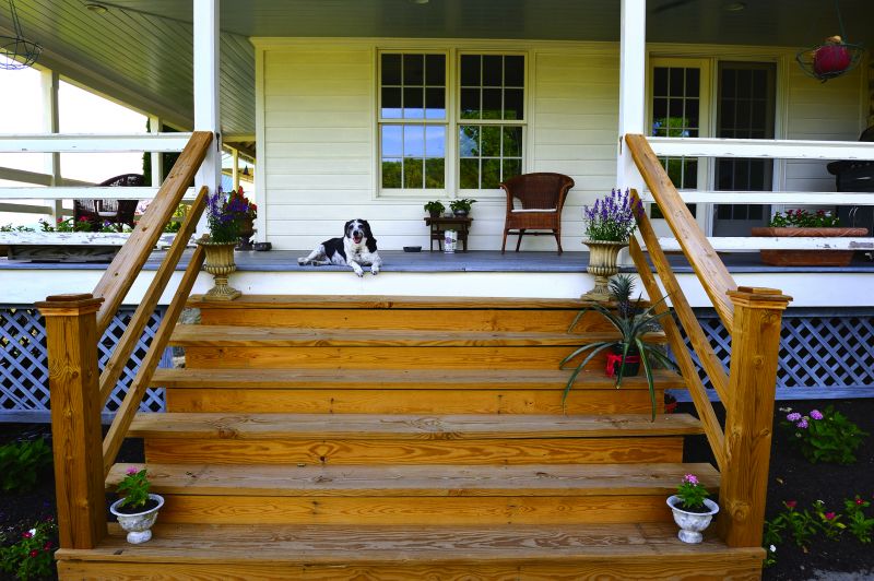 Outdoor Stairs Painting in Waco, TX